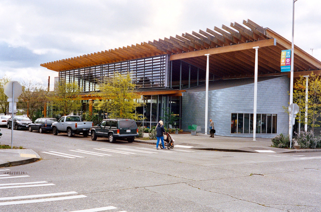 Ballard Public Library by Bohlin Cywinski Jackson (photo: Dennis Bratland / Wikimedia Commons)